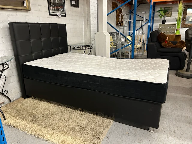 Boxspring twijfelaar - afbeelding 1 van  6