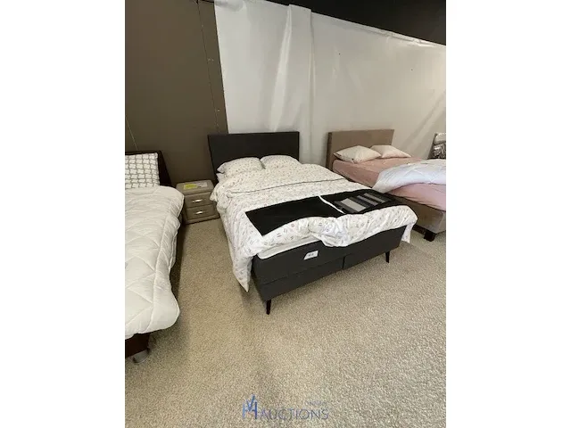 Boxspring - afbeelding 1 van  4