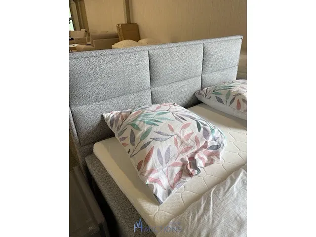 Boxspring - afbeelding 3 van  4