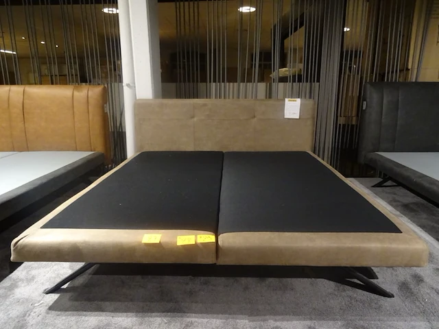 Boxspring - afbeelding 1 van  3