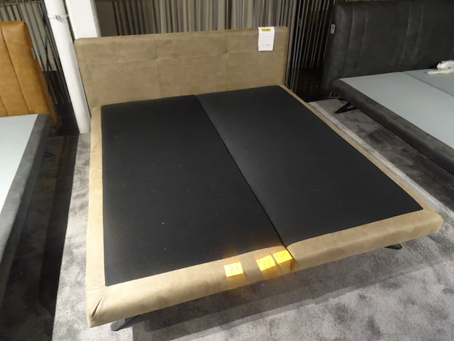 Boxspring - afbeelding 2 van  3