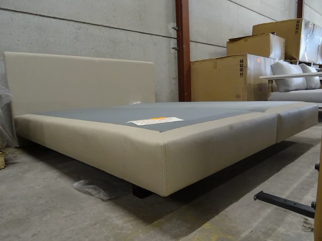Boxspring - afbeelding 2 van  4
