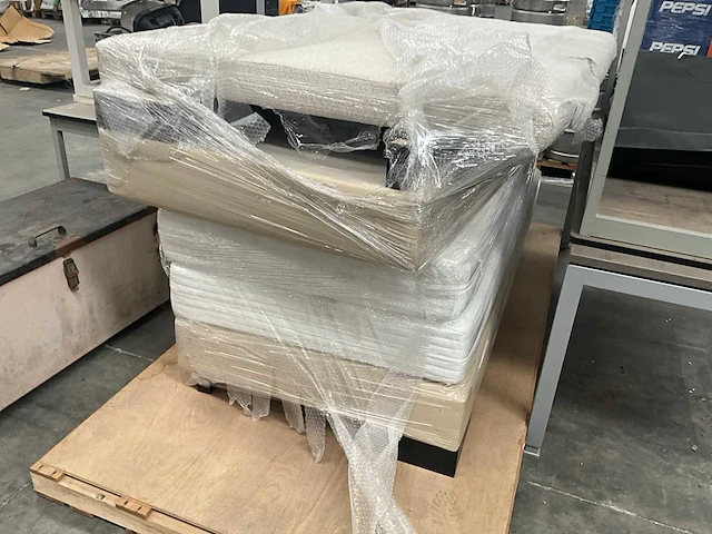 Boxsprings (2x) - afbeelding 1 van  11