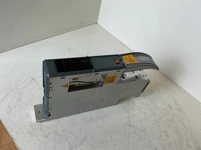 B&r acopos multi e0500 / 8bve0500hc00.000-1 uitbreidingsmodule met base - afbeelding 8 van  12