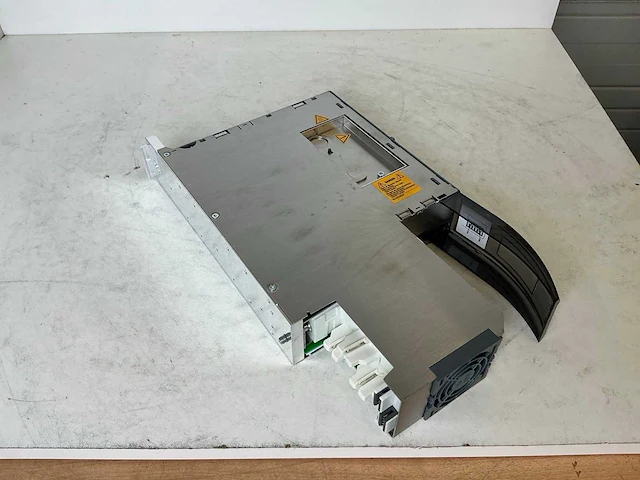 B&r acopos multi e0500 / 8bve0500hc00.000-1 uitbreidingsmodule met base - afbeelding 10 van  12