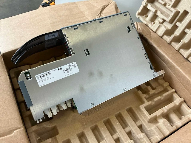 B&r acopos multi e0500 / 8bve0500hc00.000-1 uitbreidingsmodule met base - afbeelding 6 van  10