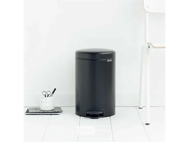 Brabantia newicon pedaalemmer – 12 l – matt steel,uit overstock - afbeelding 2 van  3