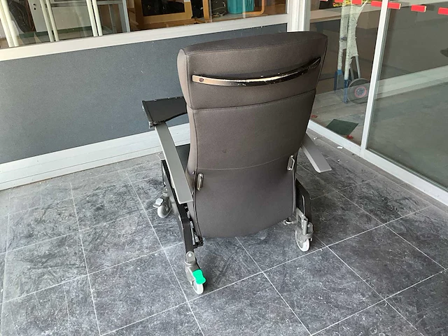 Braekevelt mobiele ziekenhuisstoel - afbeelding 5 van  7