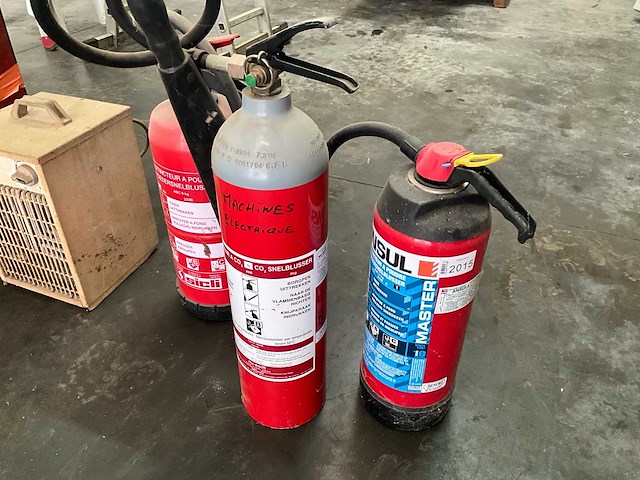 Brandblussers set - afbeelding 1 van  3