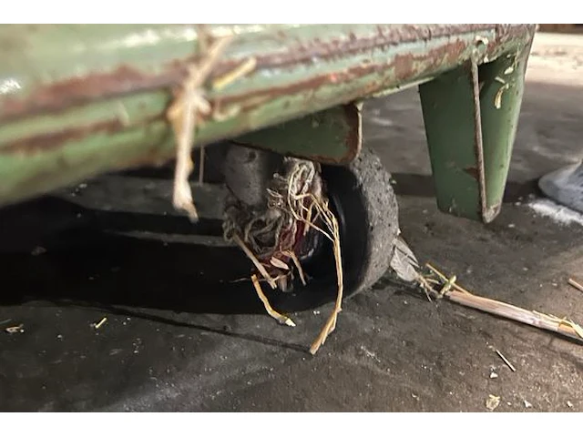 Brandhout en metalen bak - afbeelding 4 van  5