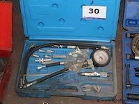 Brandstof injectie test set - afbeelding 1 van  2