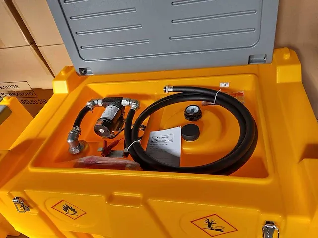 Brandstoftank ibc 440 liter - afbeelding 4 van  7