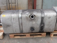 Brandstoftank vrachtwagen - afbeelding 1 van  3