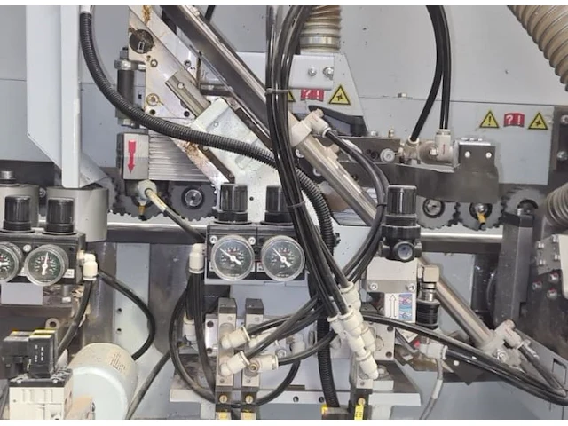 Brandt kdf210 kantenlijmmachine - afbeelding 6 van  9