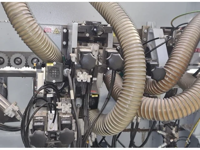 Brandt kdf210 kantenlijmmachine - afbeelding 7 van  9