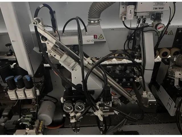 Brandt kdf230 kantenlijmmachine met hotmelt en airteq lijmunits - afbeelding 6 van  9