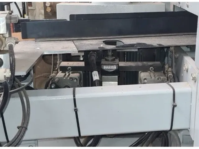 Brandt kdf660 kantenlijmmachine - afbeelding 4 van  9