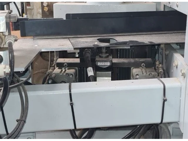 Brandt kdf660 kantenlijmmachine - afbeelding 4 van  9