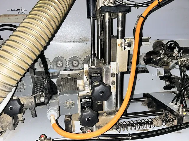 Brandt kdn 350 c kantenaanlijmmachine - afbeelding 32 van  76