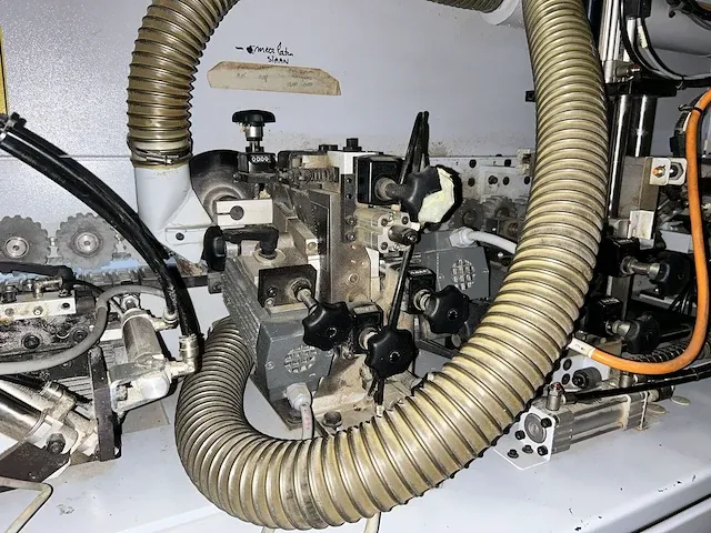 Brandt kdn 350 c kantenaanlijmmachine - afbeelding 35 van  76