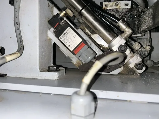 Brandt kdn 350 c kantenaanlijmmachine - afbeelding 39 van  76