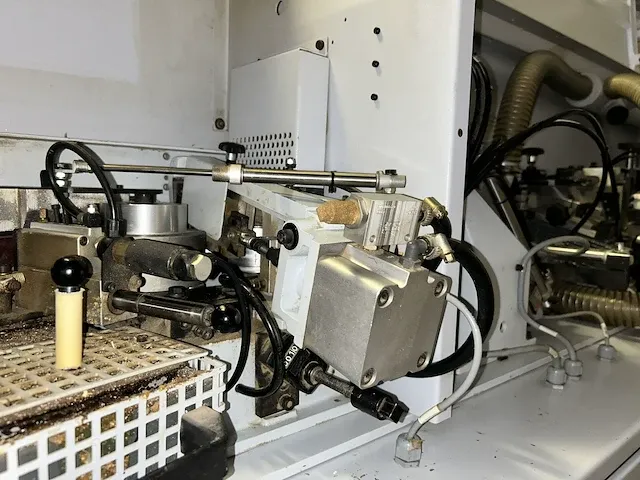Brandt kdn 350 c kantenaanlijmmachine - afbeelding 42 van  76