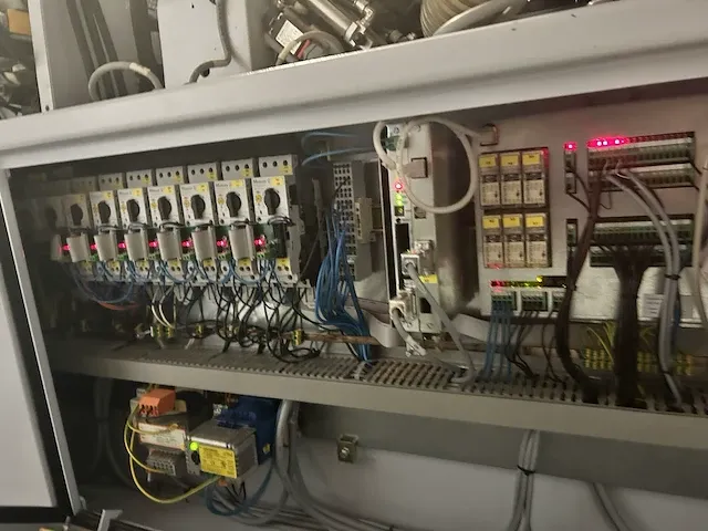 Brandt kdn 350 c kantenaanlijmmachine - afbeelding 52 van  76