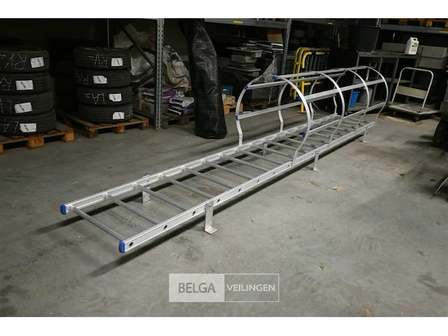 Brandtrap, aluminium 18 treden - afbeelding 1 van  8