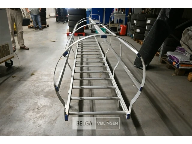 Brandtrap, aluminium 18 treden - afbeelding 2 van  8