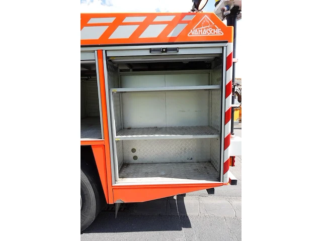 Brandweer-materiaalwagen mercedes 1225f - afbeelding 8 van  17