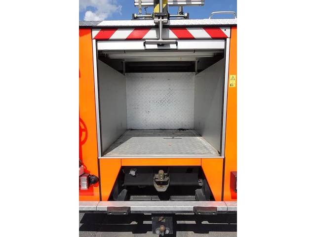 Brandweer-materiaalwagen mercedes 1225f - afbeelding 9 van  17