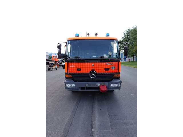 Brandweer-materiaalwagen mercedes 1225f - afbeelding 11 van  17