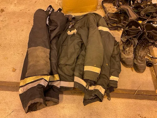 Brandweermateriaal - afbeelding 2 van  6