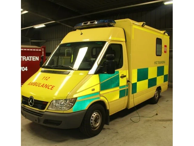 Brandweerwagen - ambulance - weelde