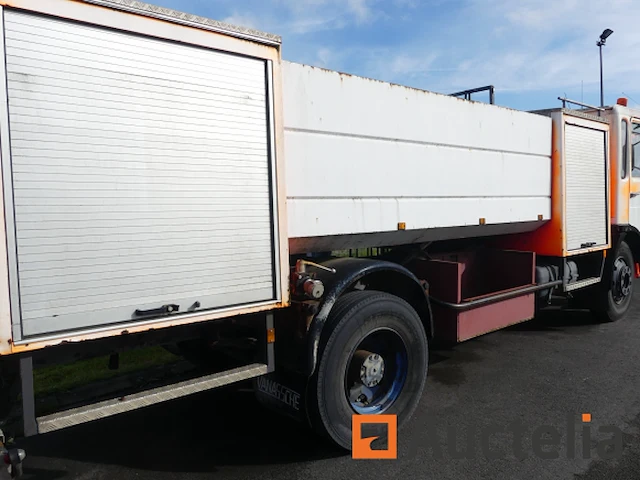 Brandweerwagen man 12f (1984-285.497 km) - afbeelding 19 van  34