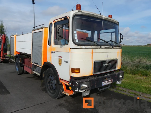 Brandweerwagen man 12f (1984-285.497 km) - afbeelding 12 van  34