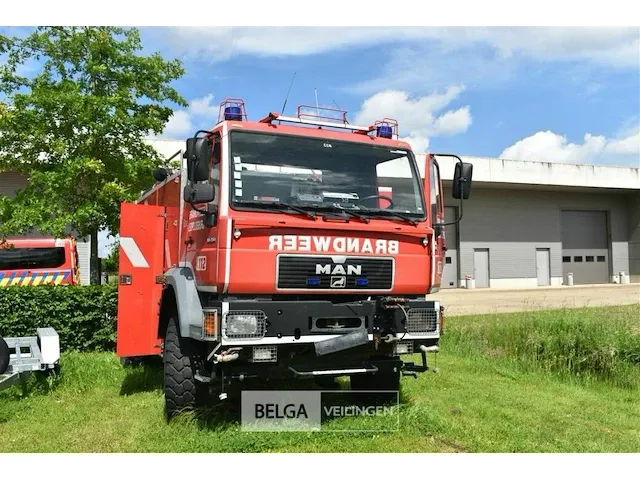 Brandweerwagen man 18.264 type ln17laec - afbeelding 1 van  26