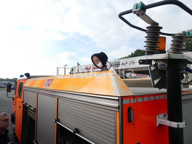 Brandweerwagen man ln105f (1998-44.079 km-vin:wmal242904g118477) - afbeelding 13 van  30