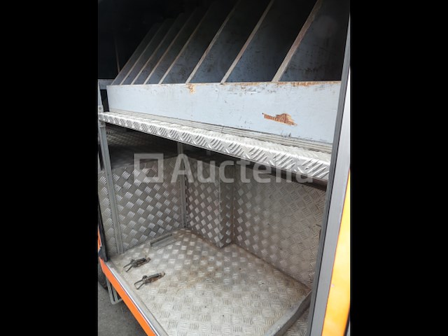 Brandweerwagen man ln105f (1998-44.079 km-vin:wmal242904g118477) - afbeelding 17 van  30