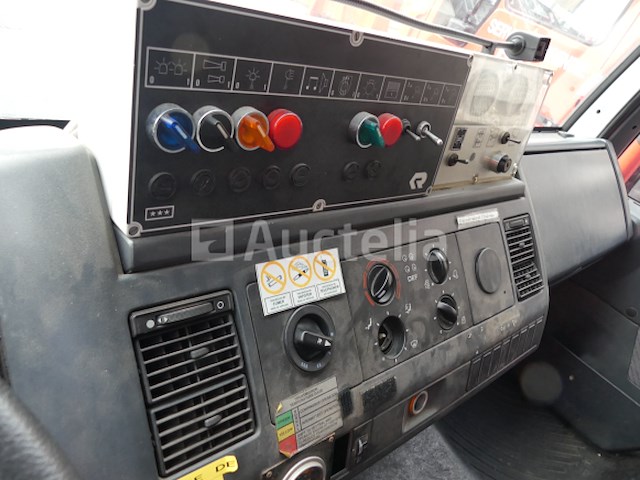 Brandweerwagen man ln105f (1998-44.079 km-vin:wmal242904g118477) - afbeelding 19 van  30