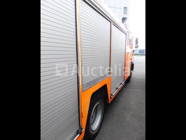 Brandweerwagen man ln105f (1998-44.079 km-vin:wmal242904g118477) - afbeelding 27 van  30