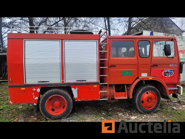Brandweerwagen renault m150 - afbeelding 1 van  8