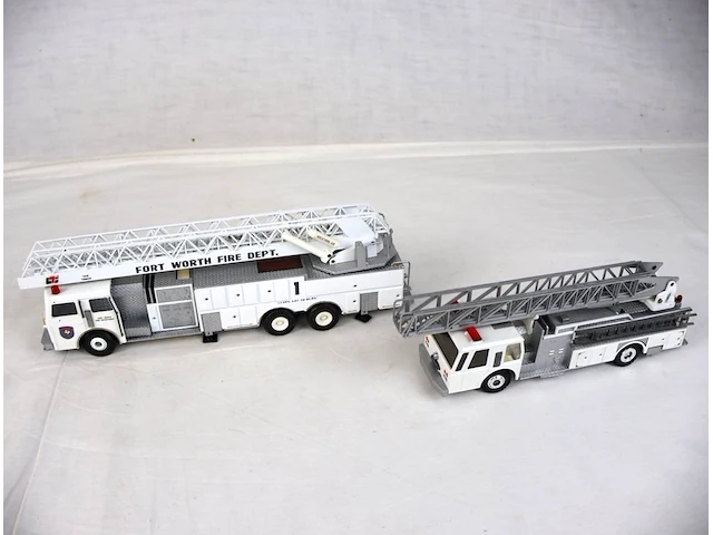 Brandweerwagentjes (x2) - afbeelding 2 van  4