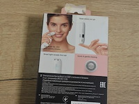 Braun mini hair remover hello face en silk epil 3in1 trimmer (b435) - afbeelding 4 van  6