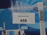 Braun oral b health center oxyjet cleaning system + elektrische tandenborstel pro 2000 (b435) - afbeelding 2 van  5