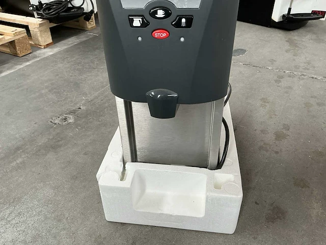Bravilor hwa40 warmwater dispenser - afbeelding 5 van  8