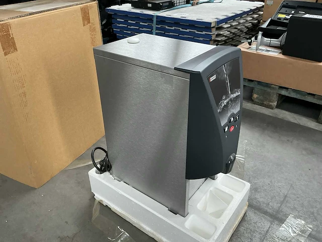Bravilor hwa40 warmwater dispenser - afbeelding 4 van  11