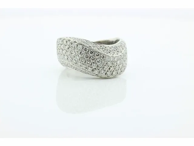 Brede fantasie ring met briljant - afbeelding 1 van  6