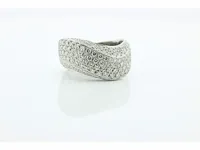 Brede fantasie ring met briljant