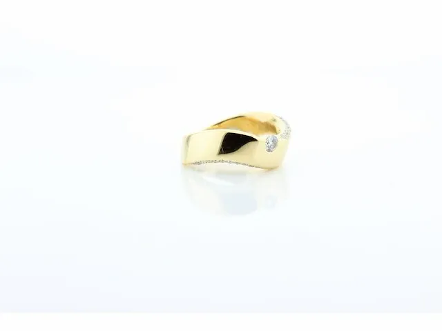 Brede fantasie ring met briljant - afbeelding 4 van  5